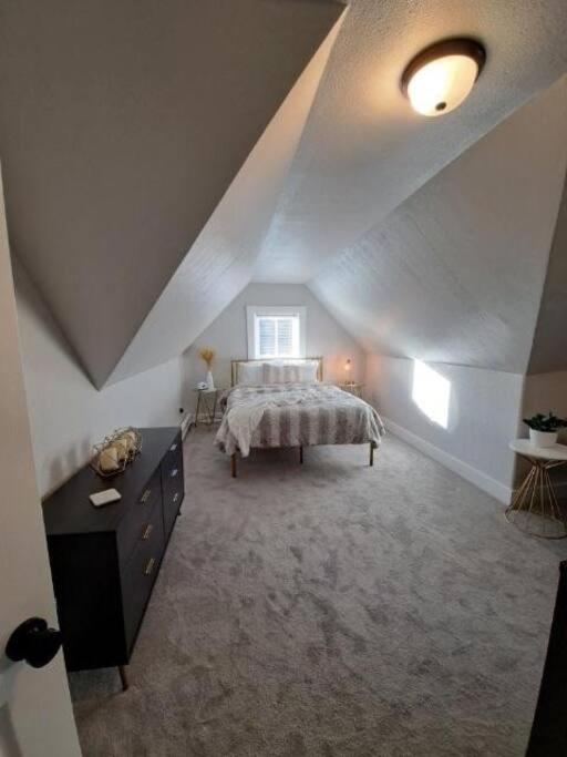 Saco Riverside Apt Modern & Cozy 3 bedroom 3rd flr