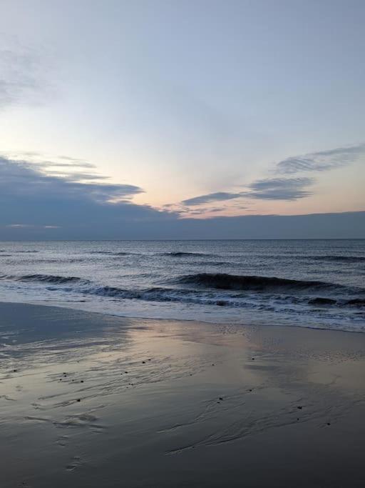 Seaside Cottage, 8min walk to beach. Dog friendly.