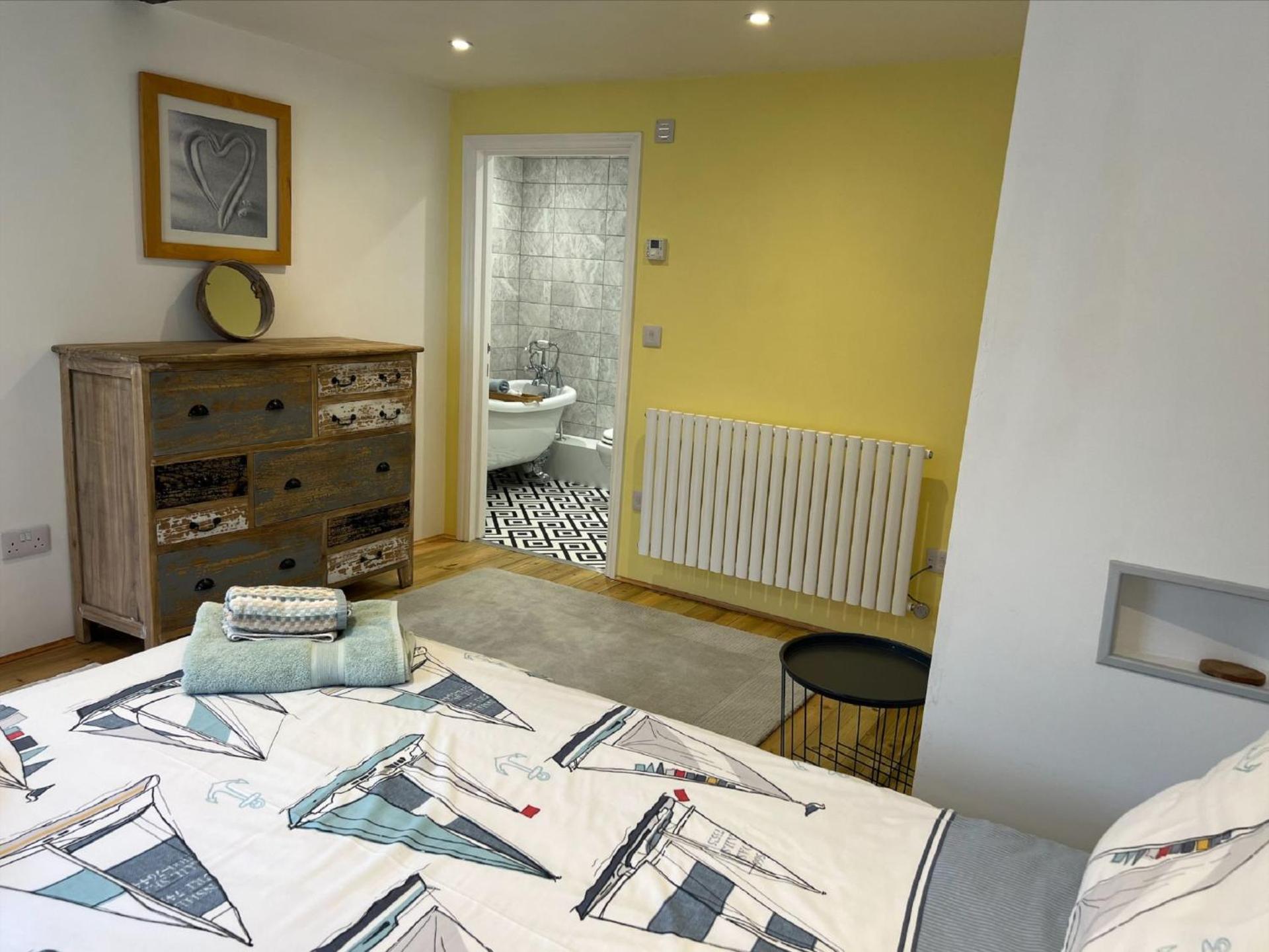 Holiday Home Cherry Orchard Cottage by Interhome