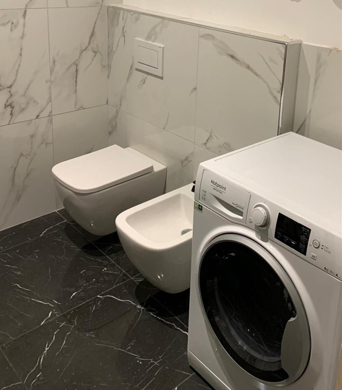 UGO BASSI LUX apartment