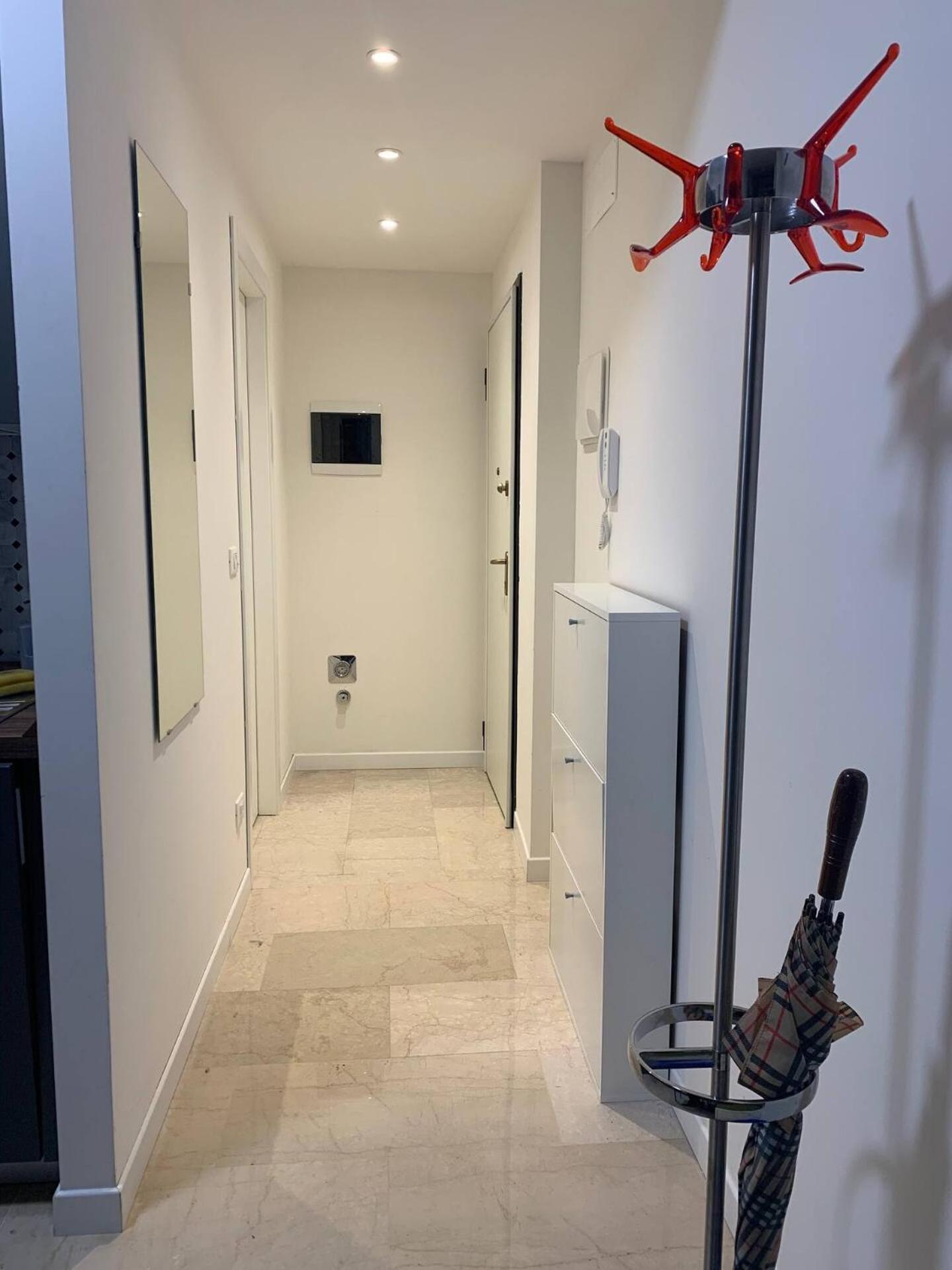 UGO BASSI LUX apartment