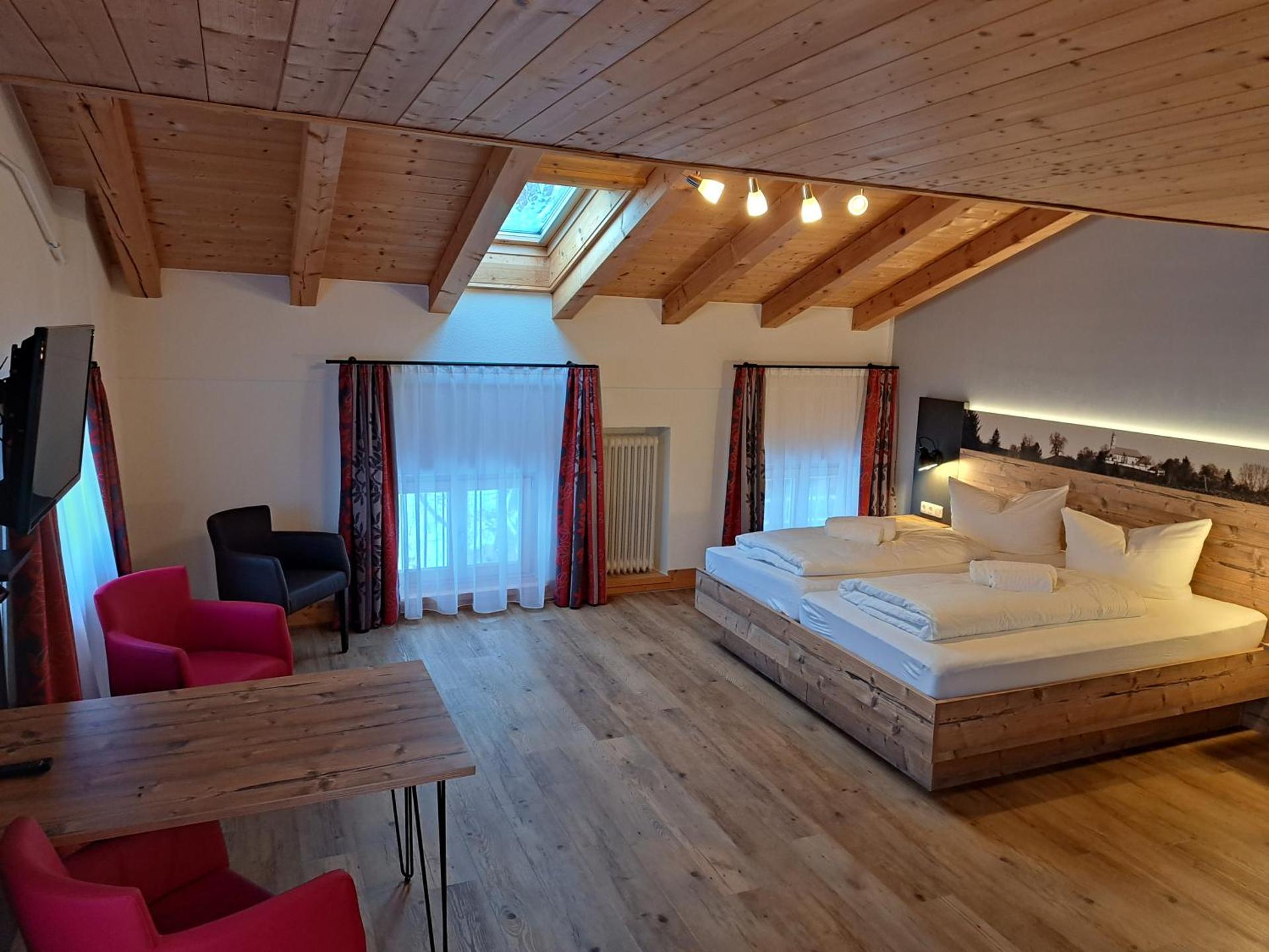 Photo of the whole room