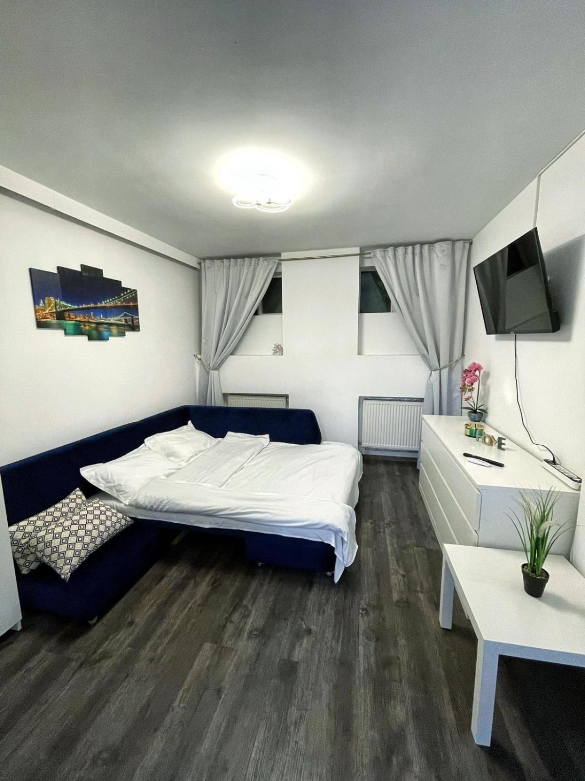 3 Rooms Cinema Garden Parking House