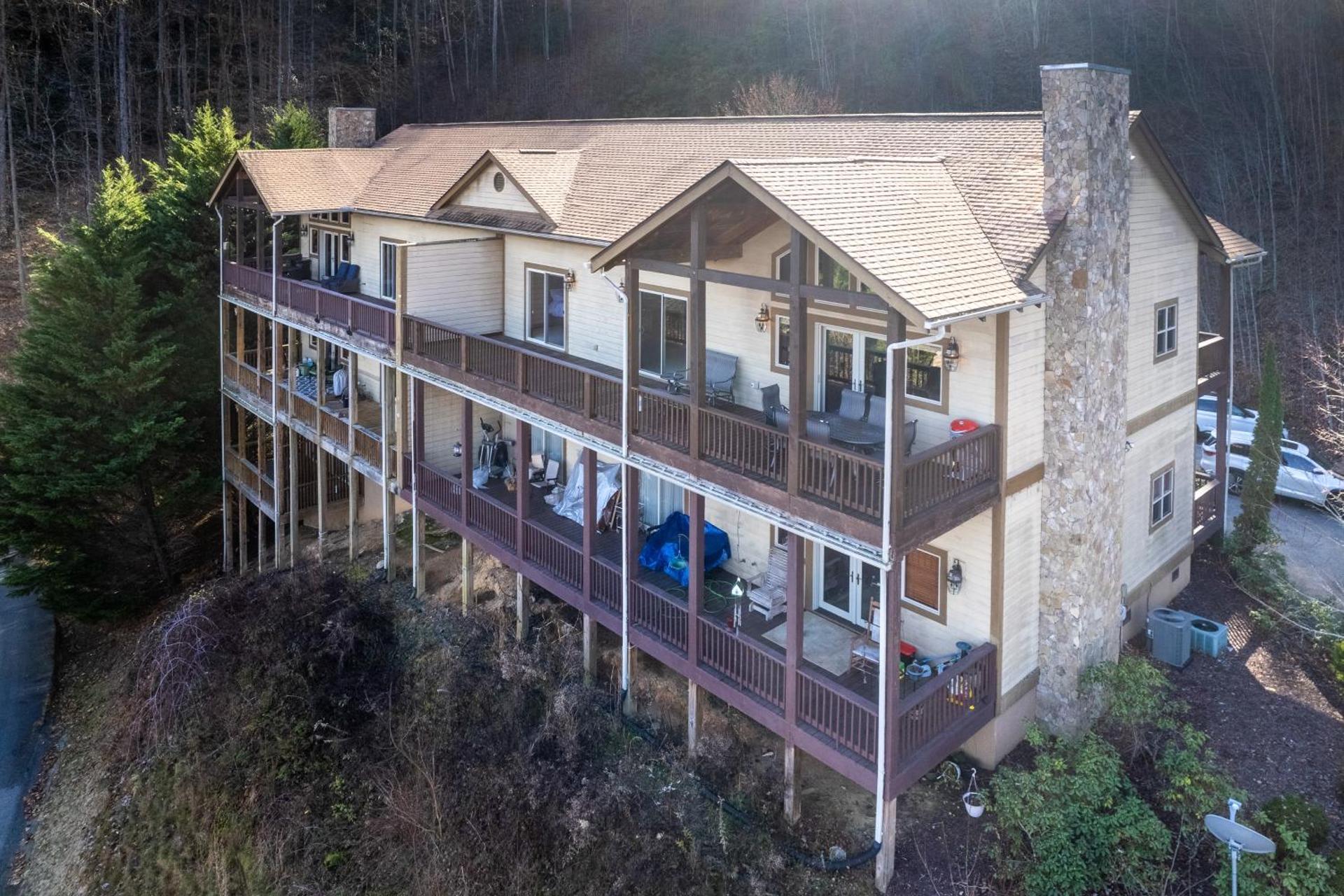 Smoky Mountain Escape