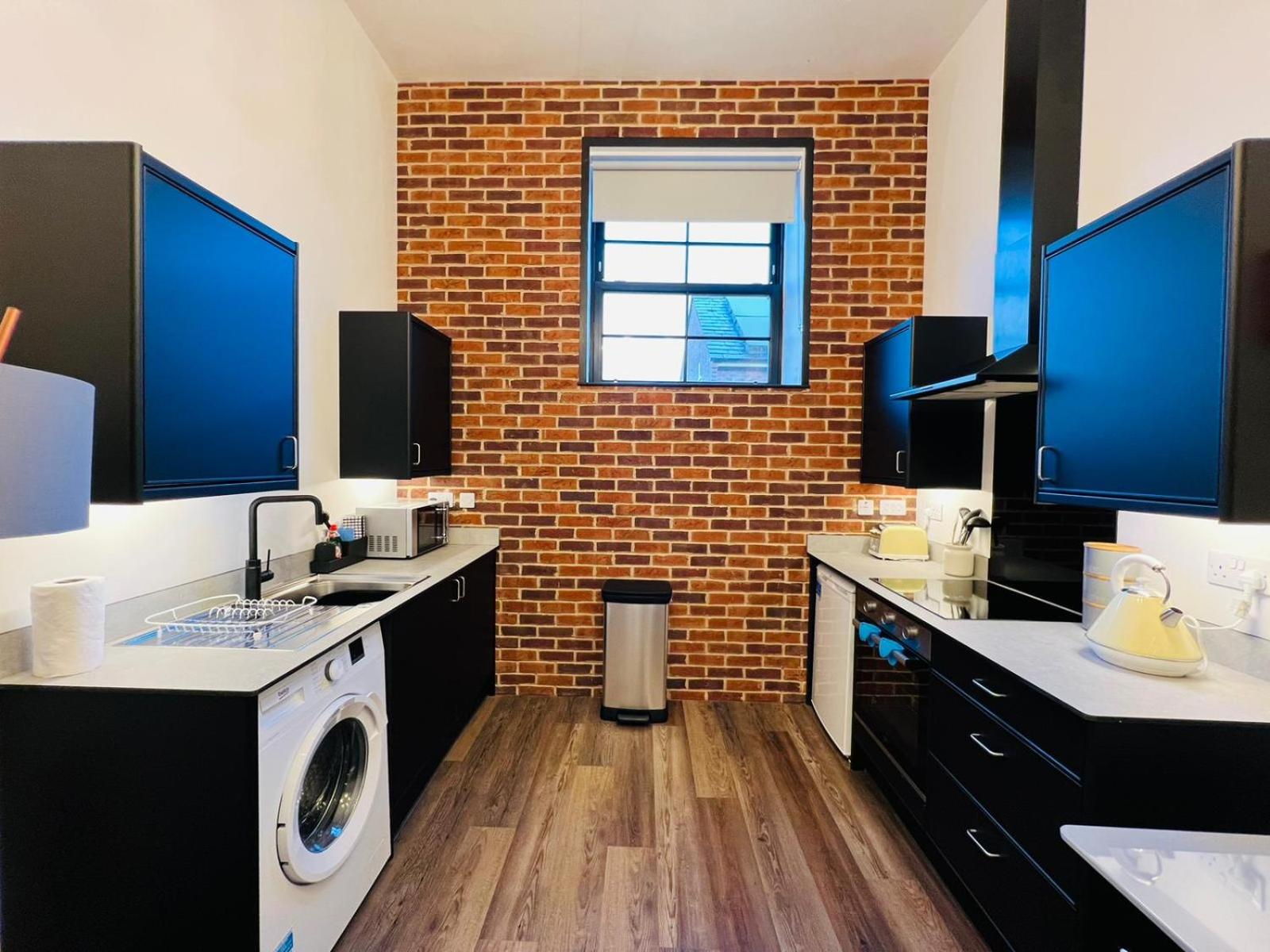 Apartment 8 Sullivan House