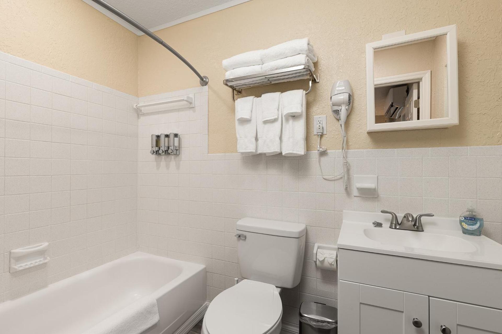 Idlewild Lodge and RV Park