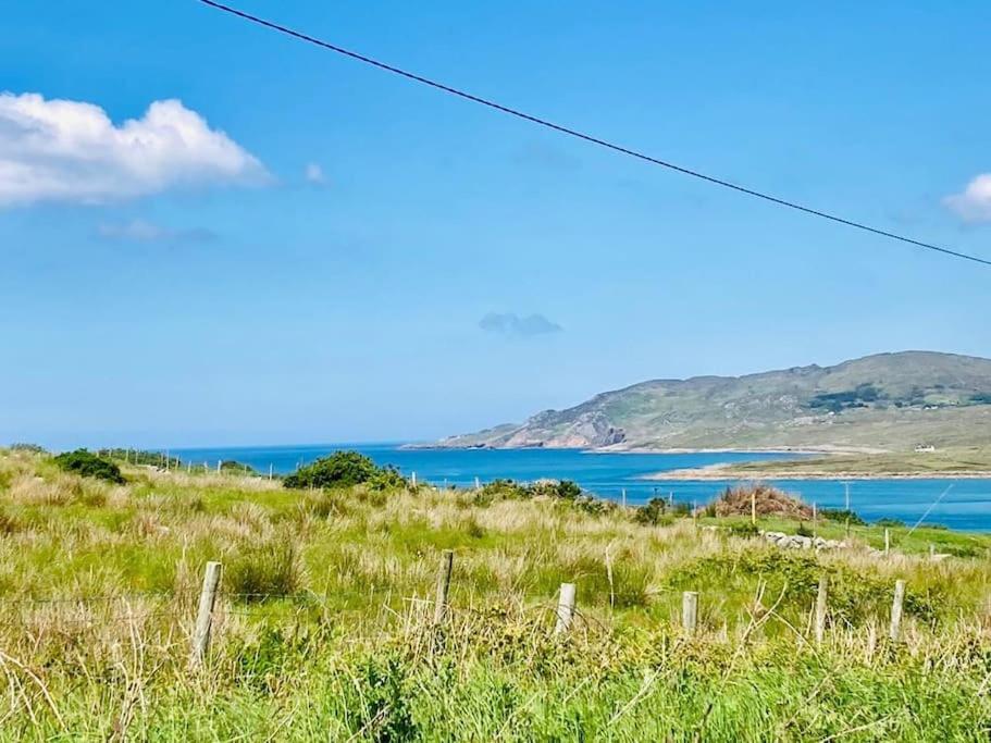Donegal Beach Cottage with Sea Views & Internet TV, sleeps six