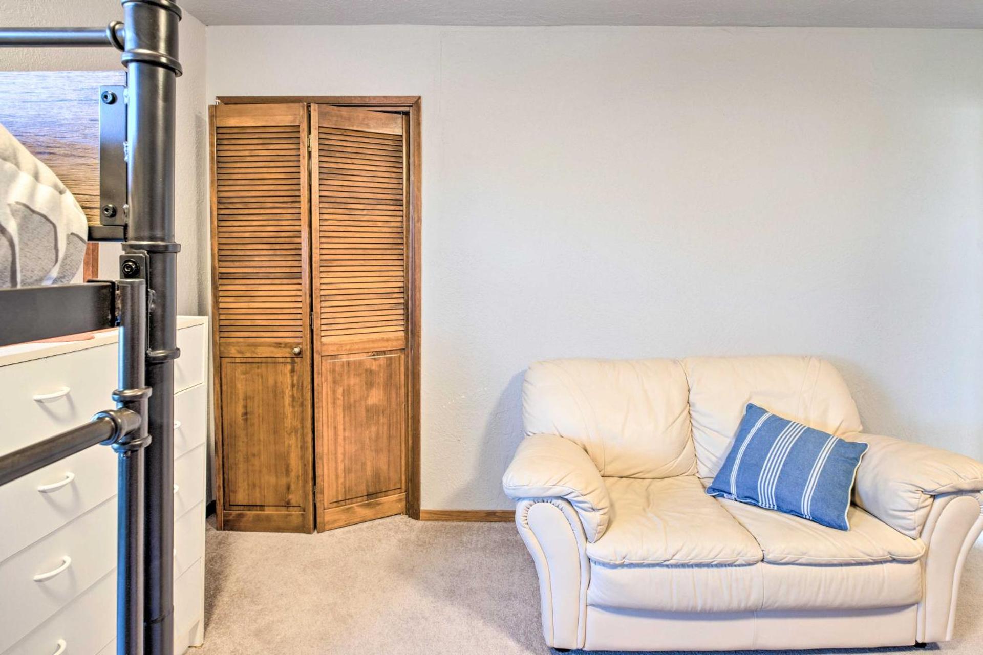 Pet-Friendly Rockaway Beach Home with Fire Pit!