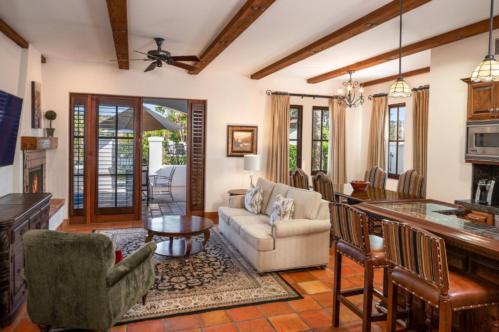 Photo of the whole room