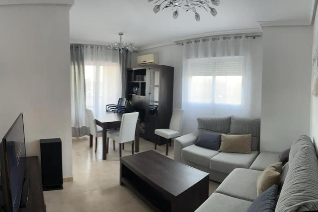 Apartamento en primera línea de playa con vistas