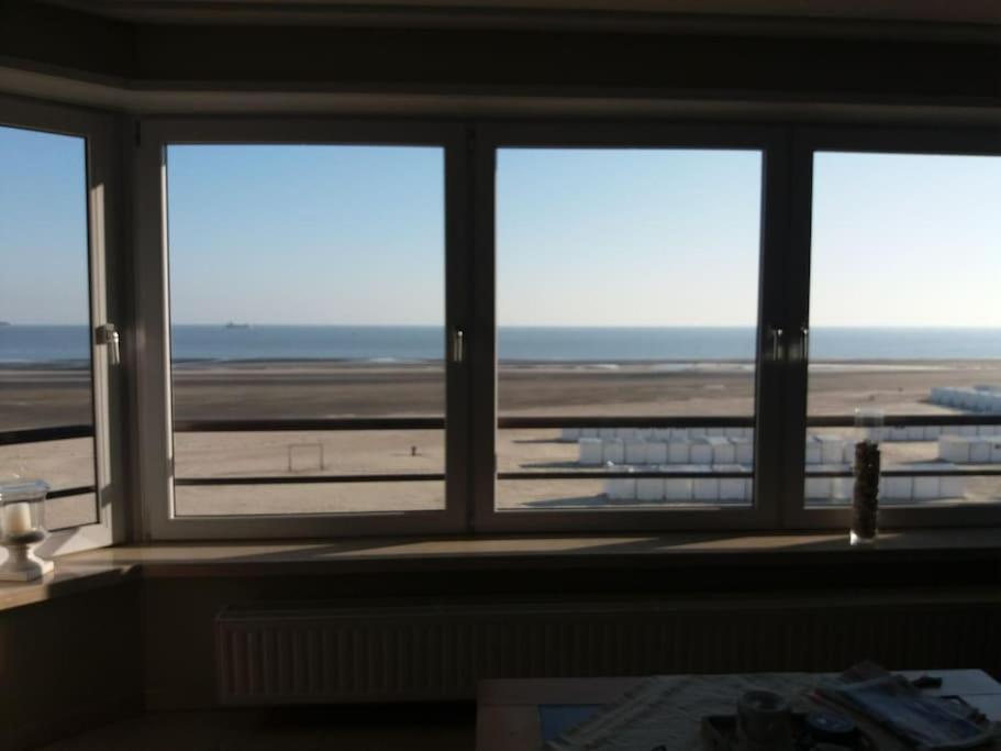 Appartement zeedijk Heist met garage