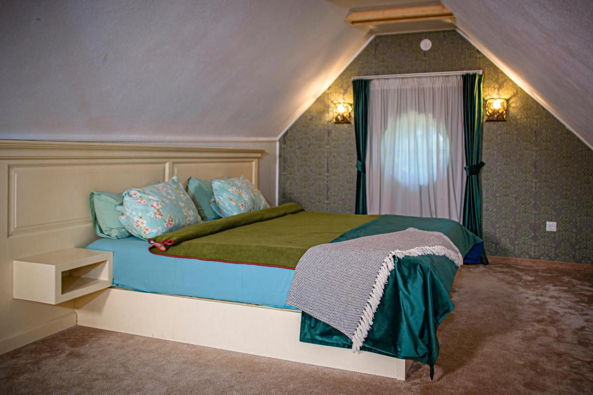 Vila Rozalia Garden Gate