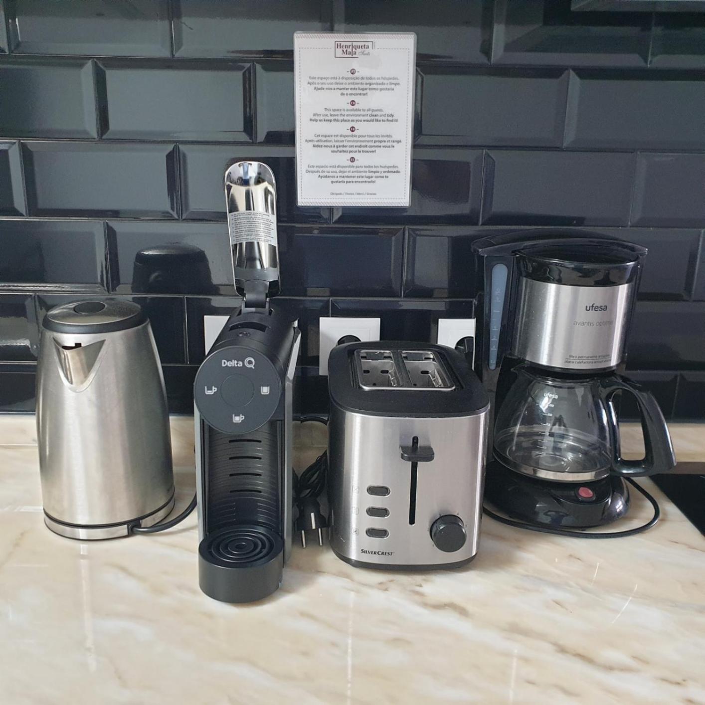 Coffee/tea facilities