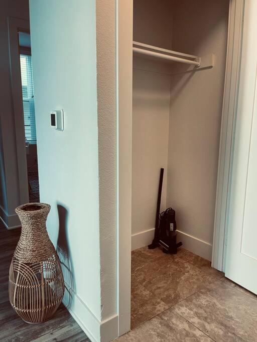 Tulum Vibes 1 Bedroom Apartment near Boats in Marina Del Rey