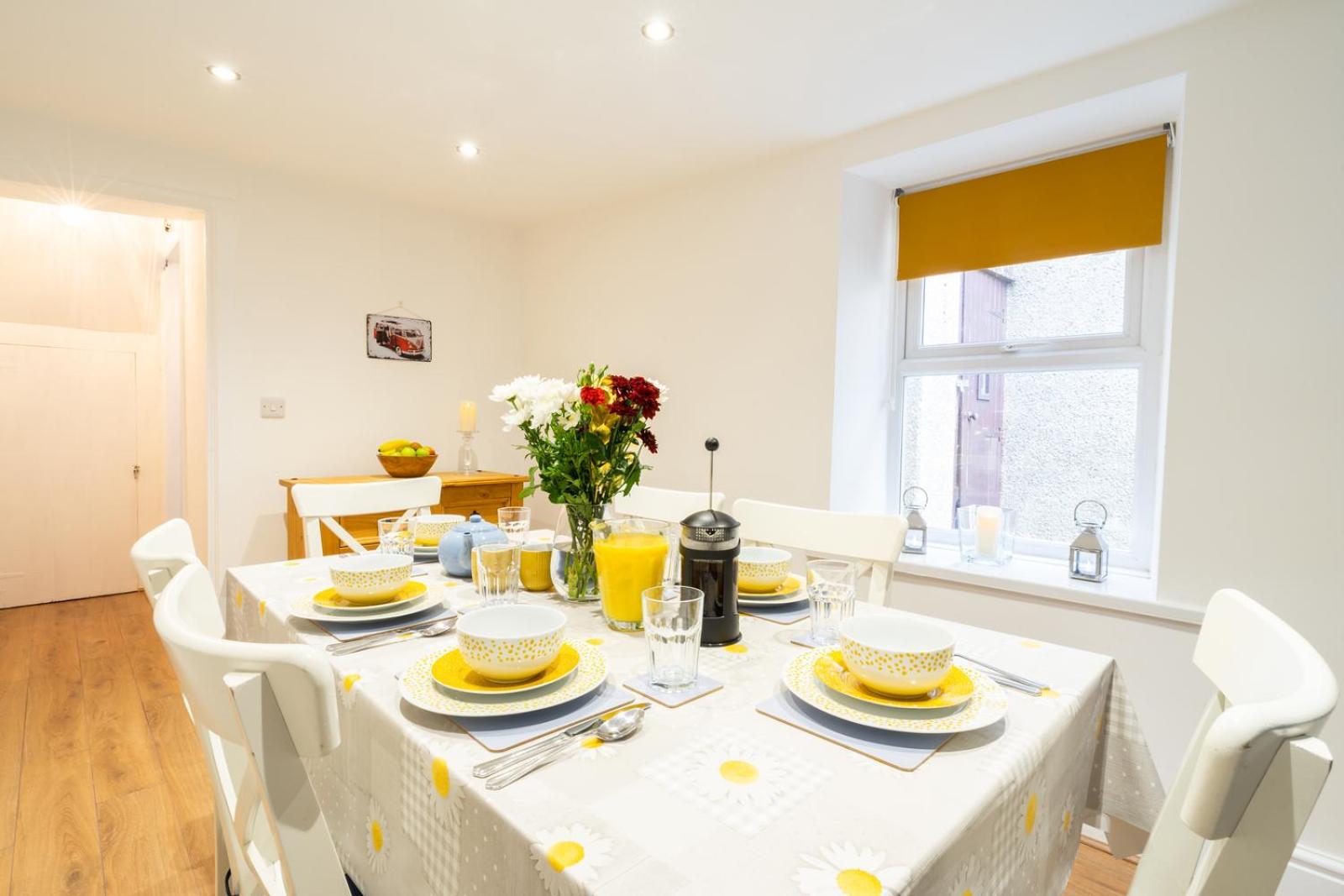 Newly-renovated, mid-terrace cottage in Porthmadog