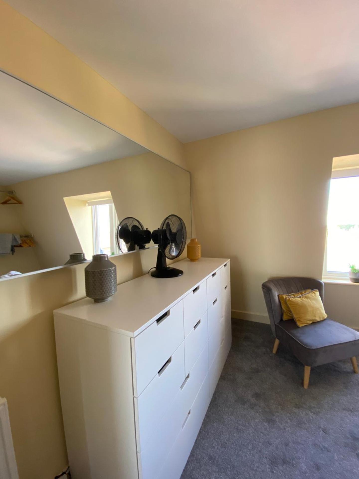 Sky Lounge - Beachfront top floor apartment with stunning veiws