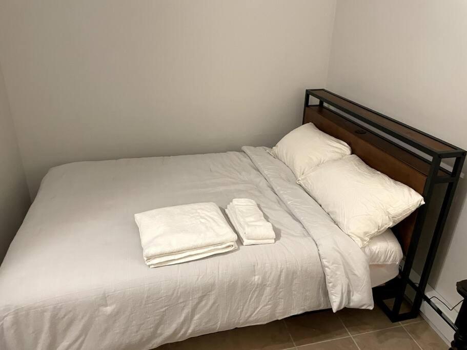 Lovely Two Bedroom Condo in South Boston