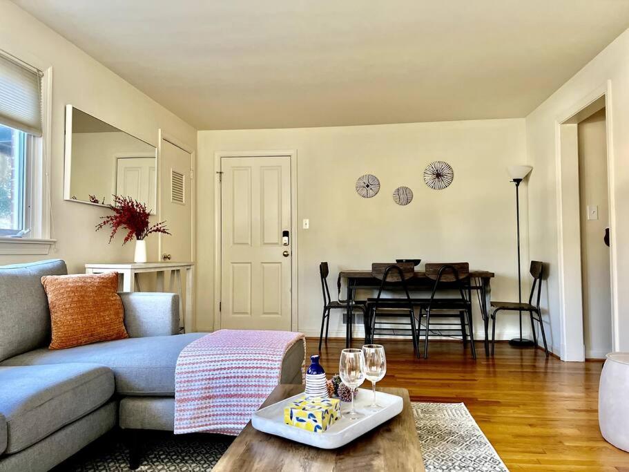 NEW 3 BRD Modern Urban Gateway