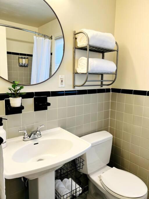 NEW 3 BRD Modern Urban Gateway