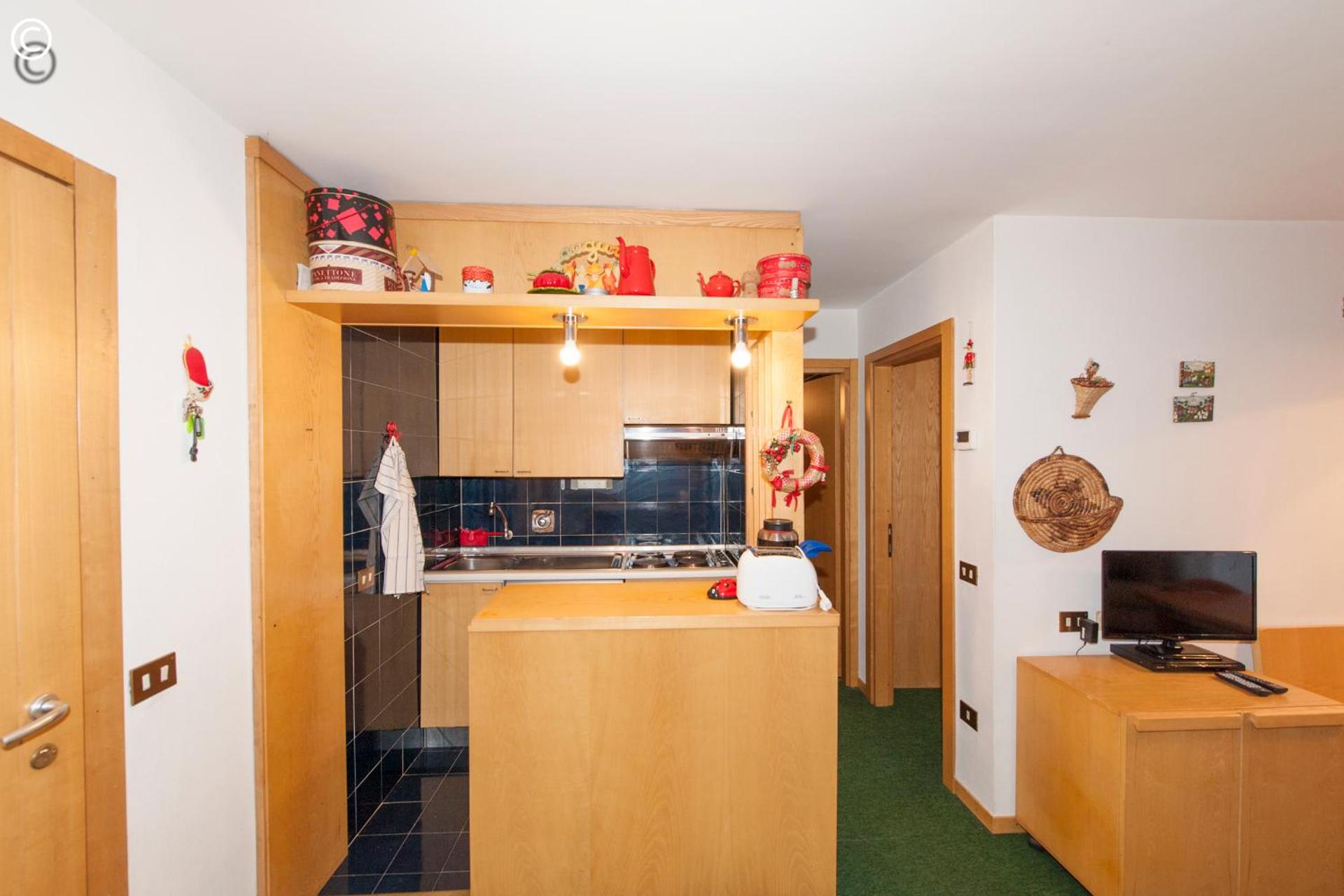 Breuil Cervinia near Funicular Apartment with Private Garage