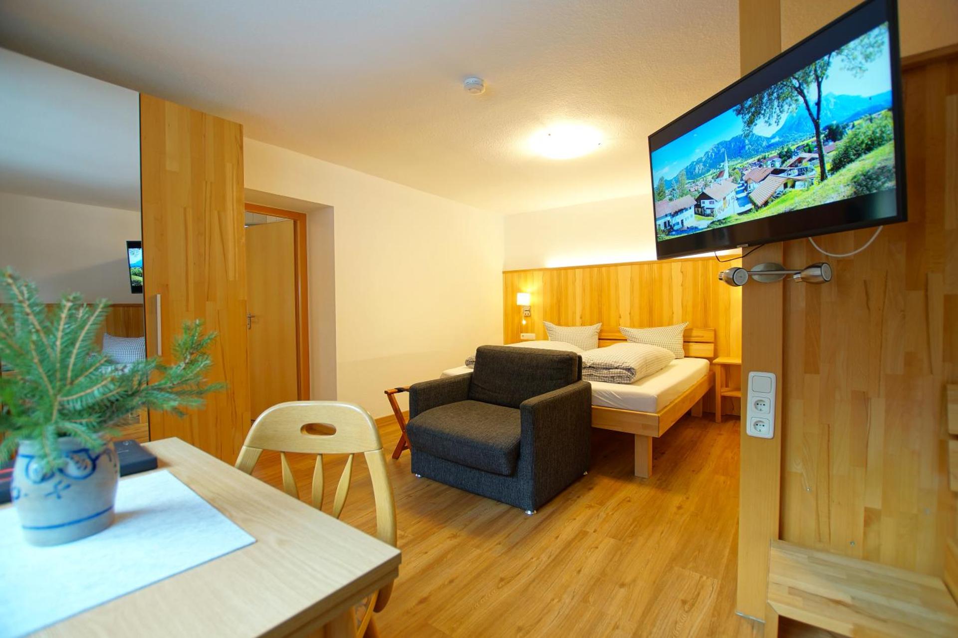 Photo of the whole room