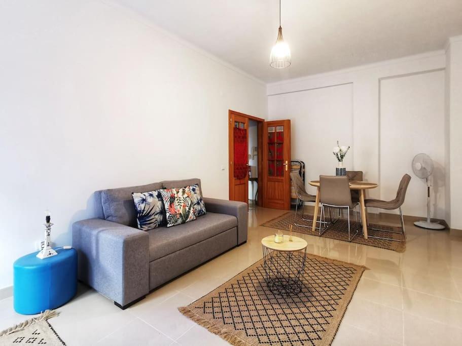 Downtown Apartment (center)