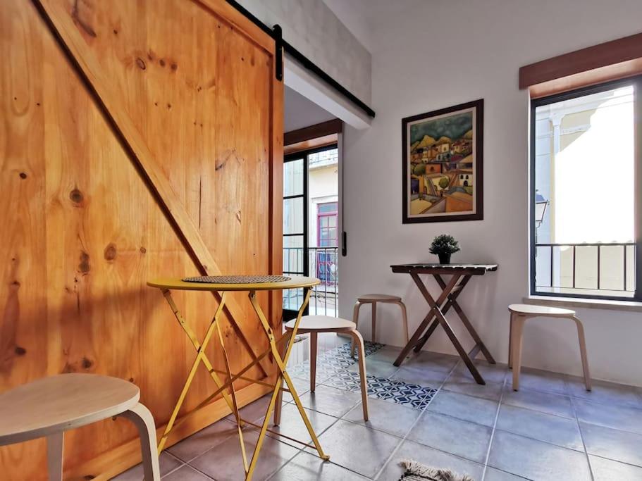 Downtown Apartment (center)