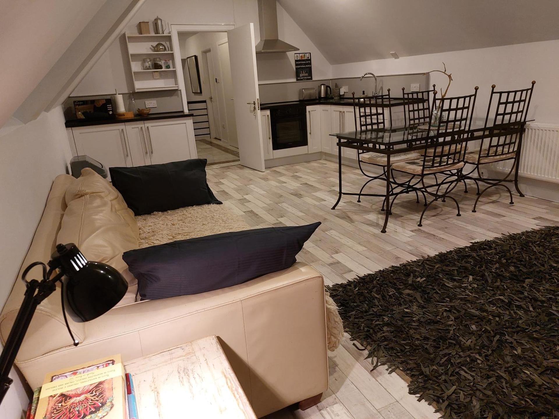 Stunning apartment set in private native woodland