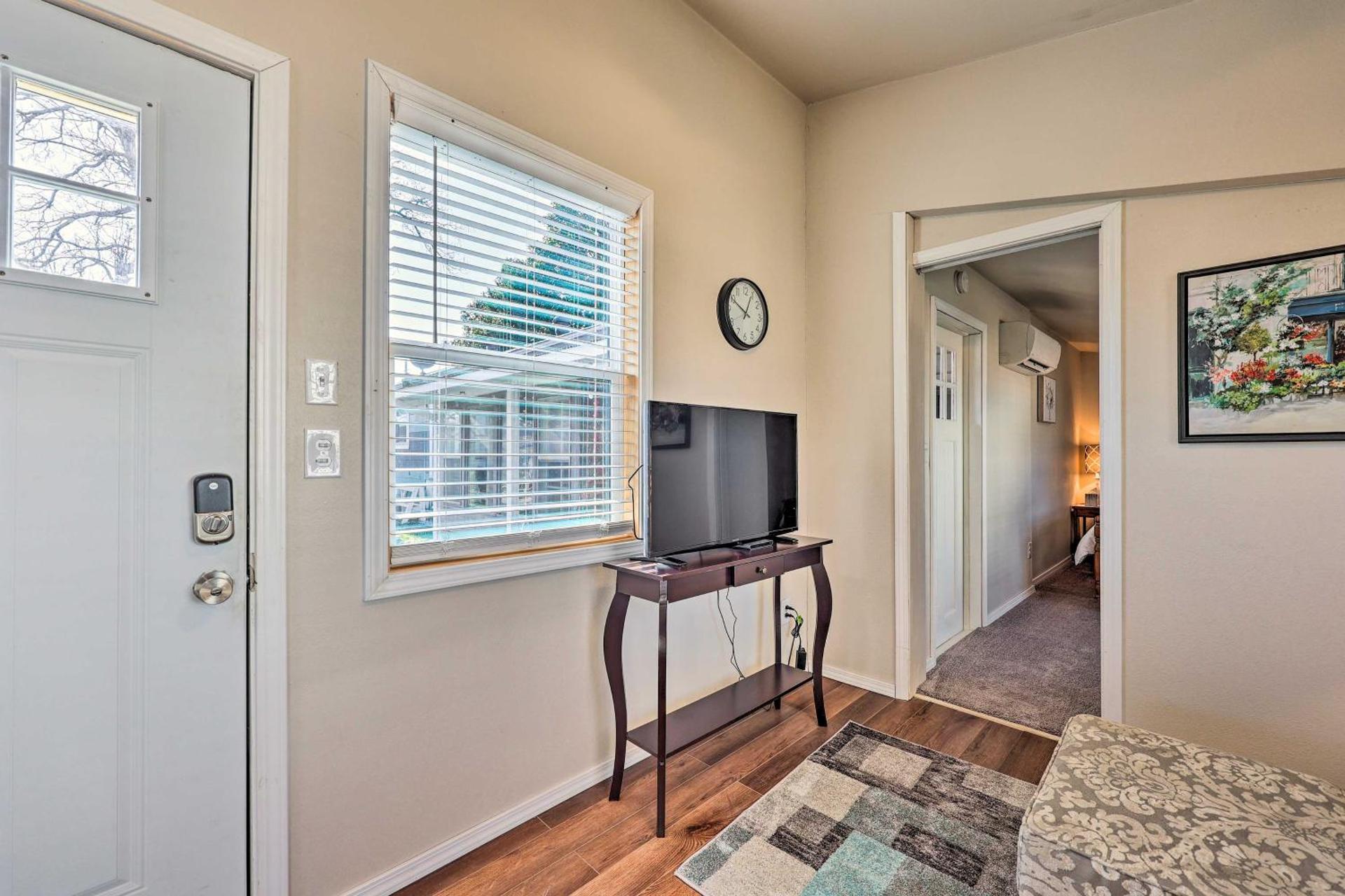 Cozy Rogers Home with Patio, Near Downtown!