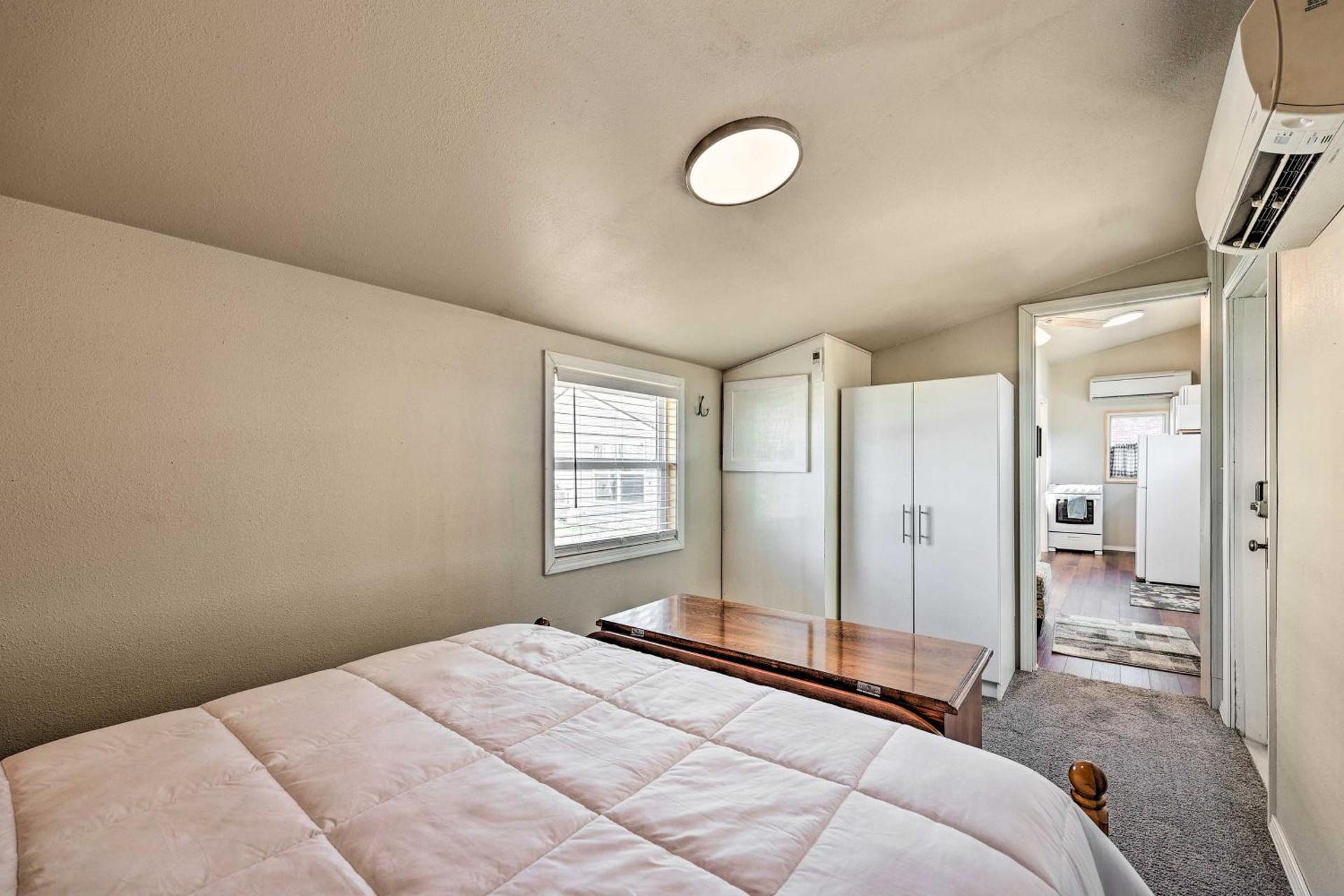 Cozy Rogers Home with Patio, Near Downtown!