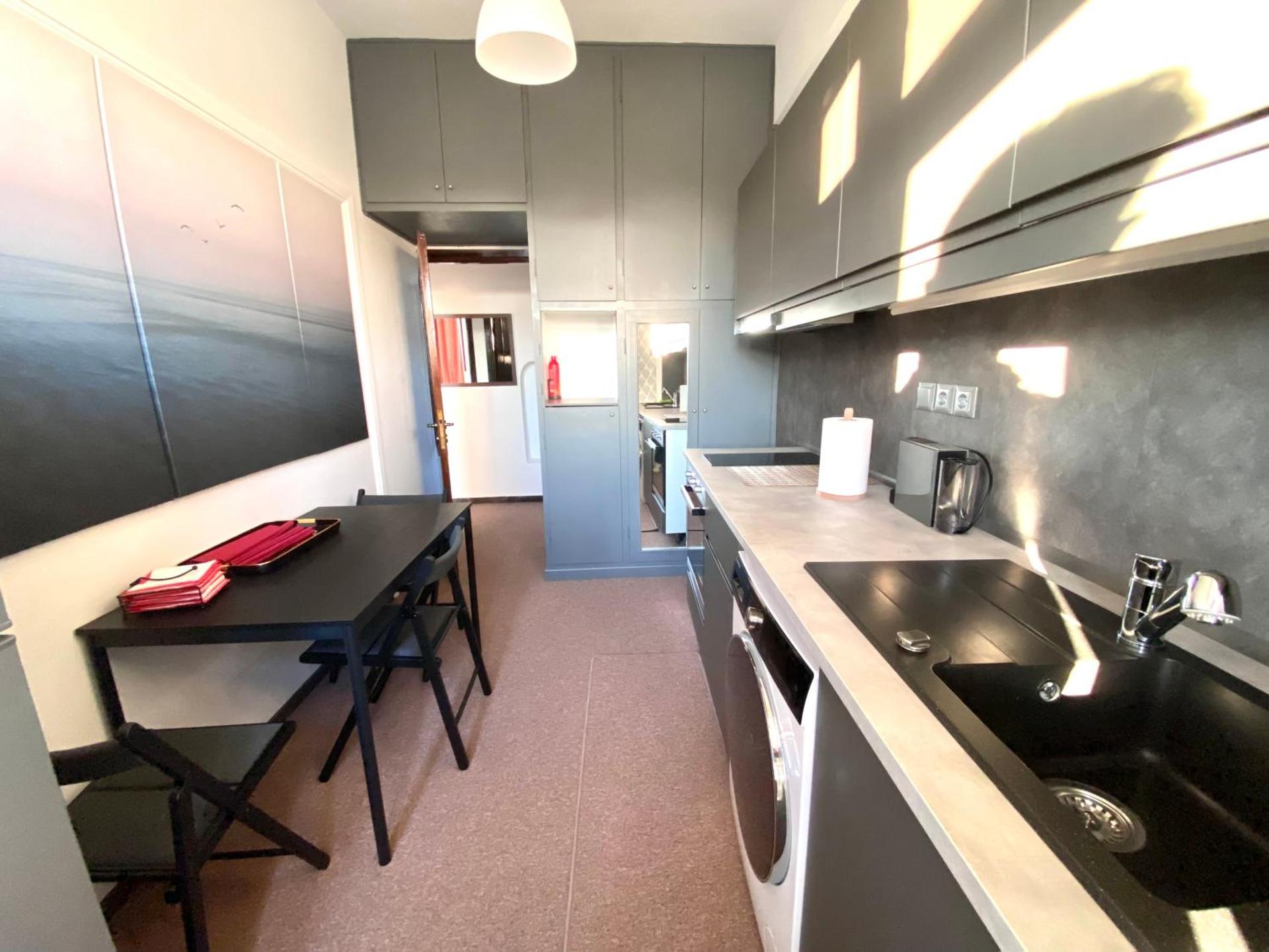 Kitchen or kitchenette