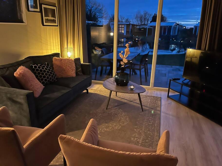 Luxus Chalet Waterfront