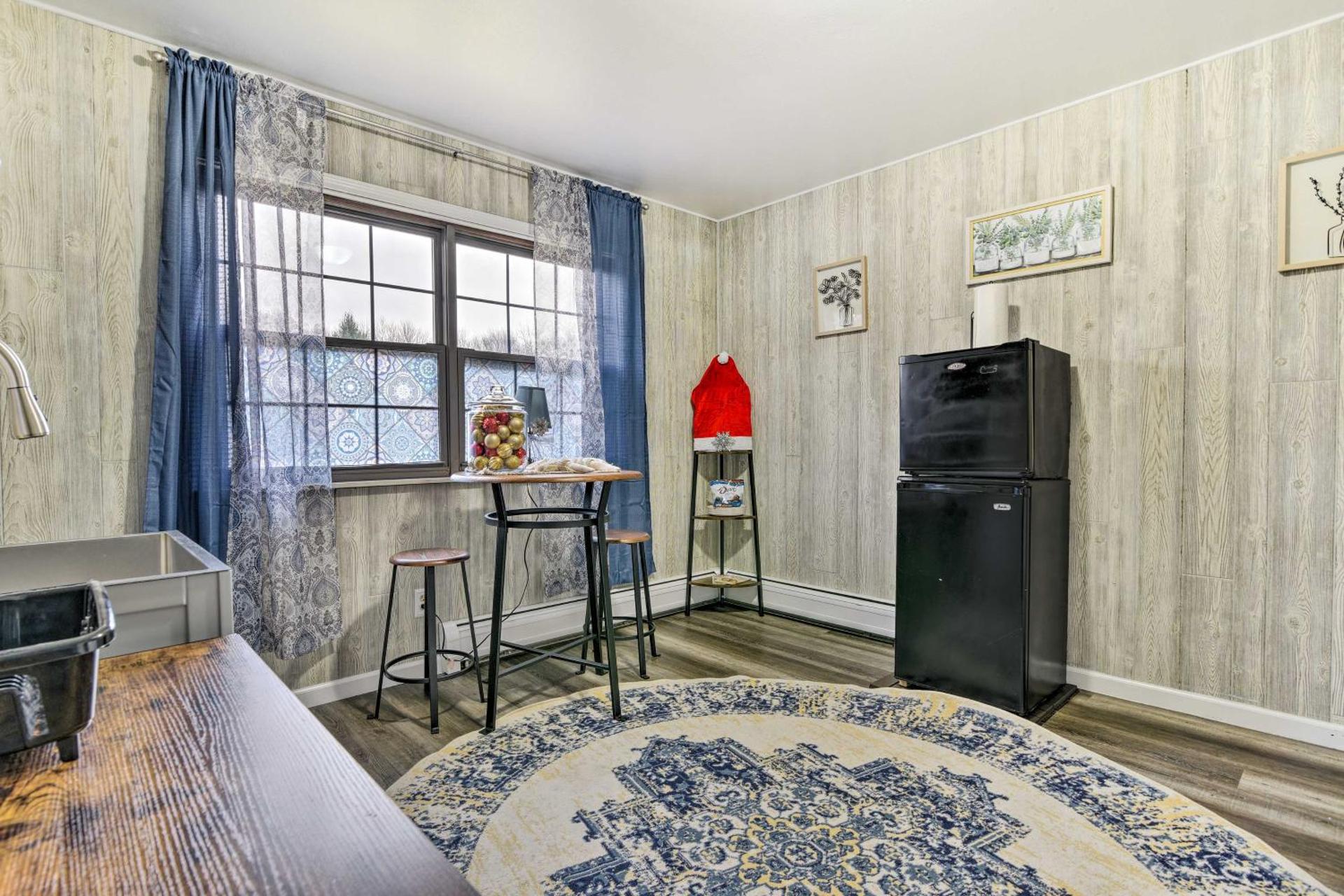 Clio Apt on 3 Acres, 14 Mi to Frankenmuth!