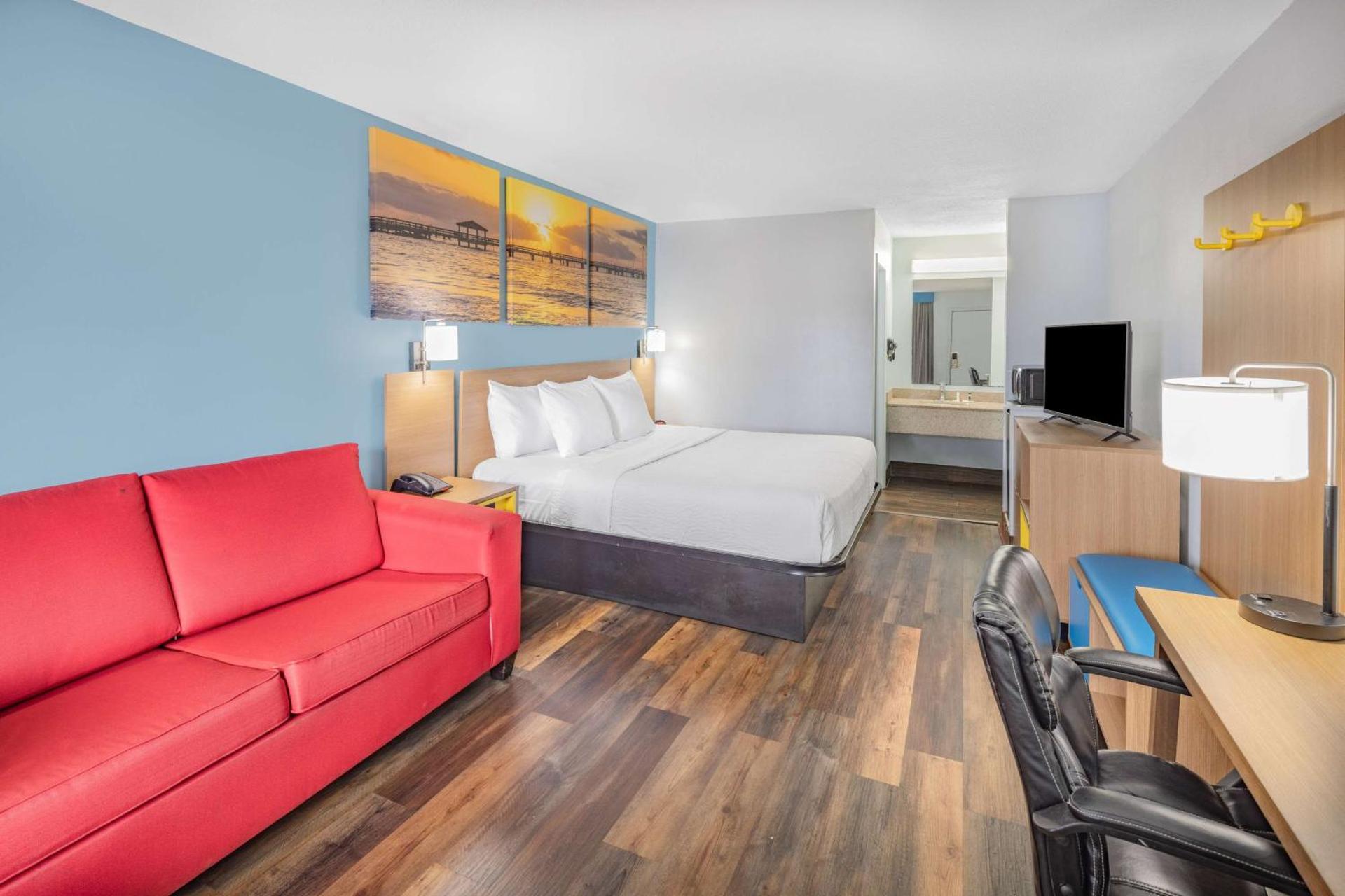 Photo of the whole room