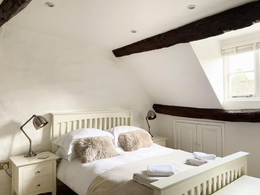 Charming Cottage in Heart of Bourton-on-the Water