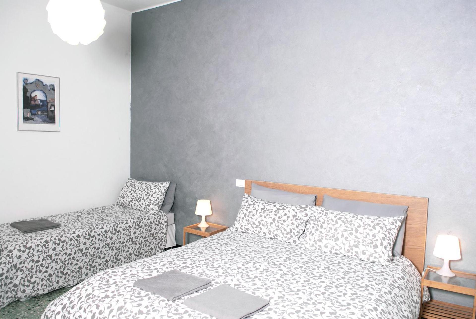 Triple Room with Private Bathroom