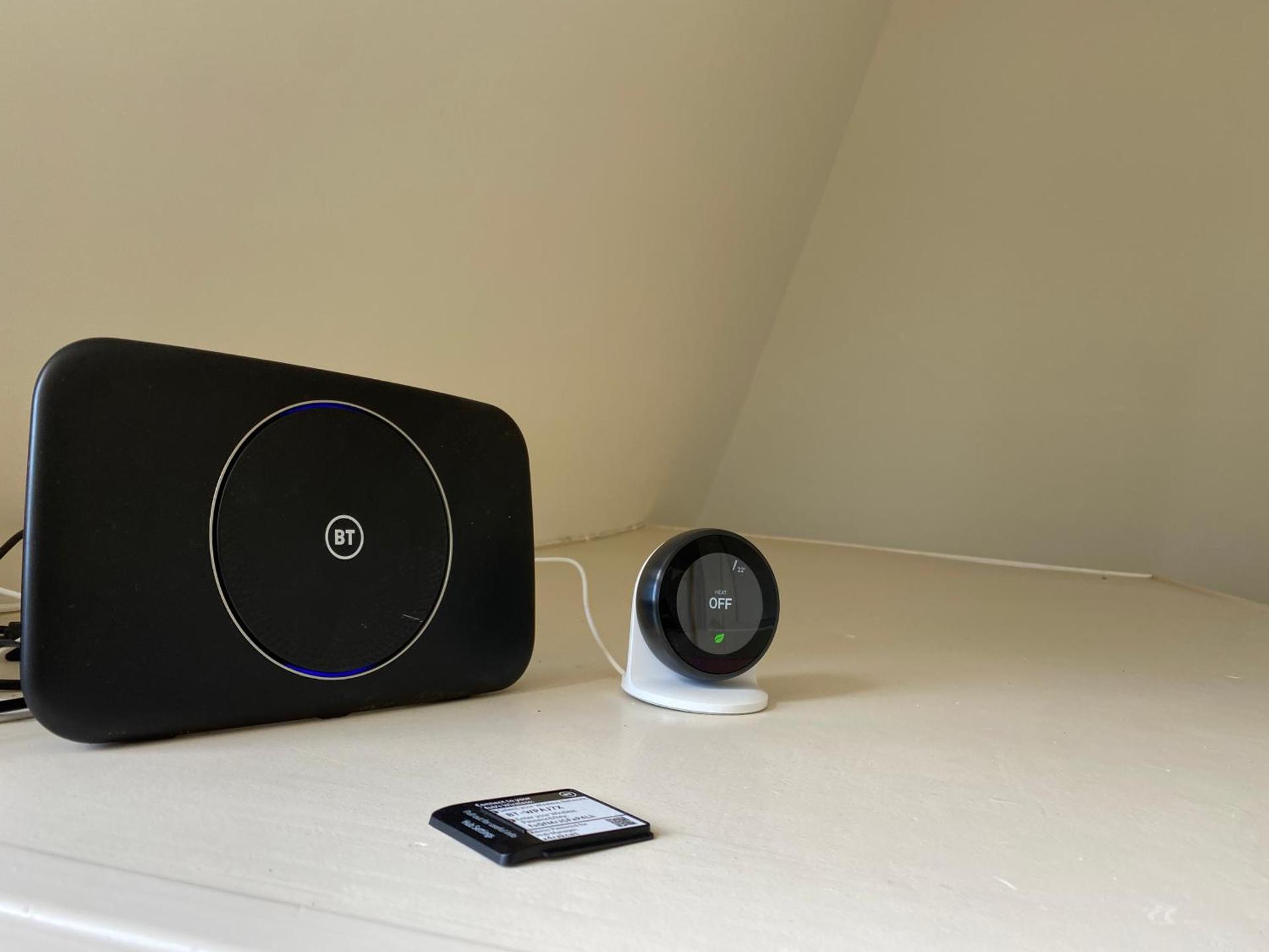 Sky Lounge - Beachfront top floor apartment with stunning veiws