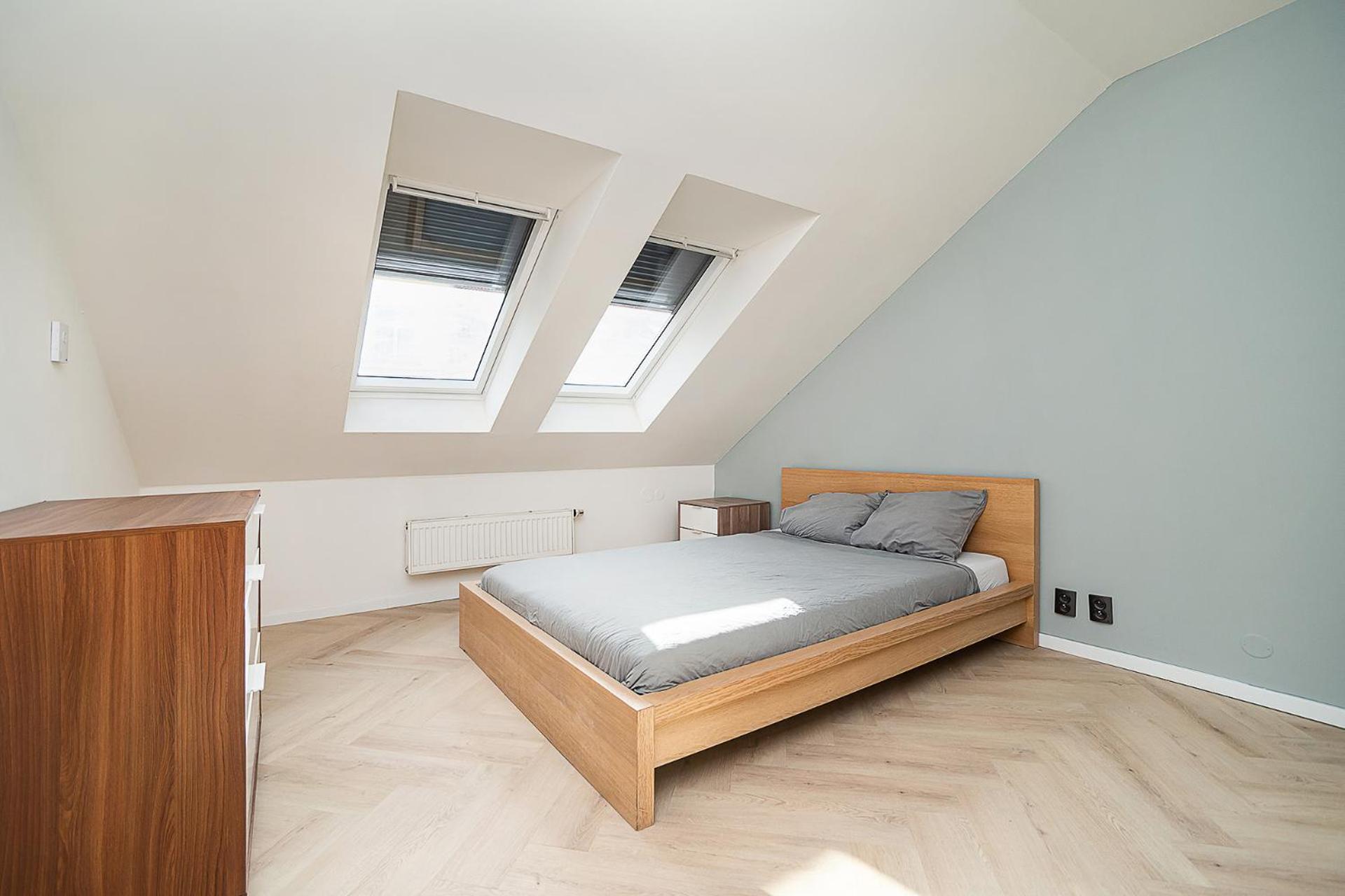 Big 4-bedroom flat, terrace with great Vítkov view