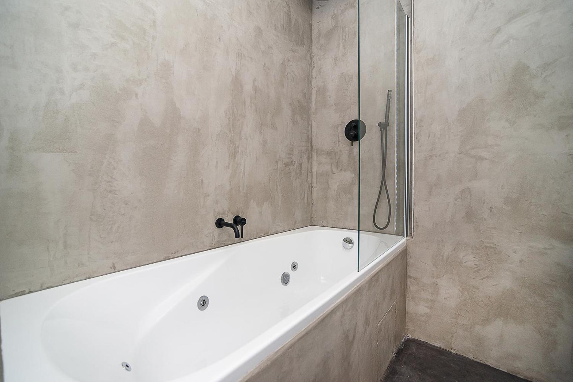 Big 4-bedroom flat, terrace with great Vítkov view