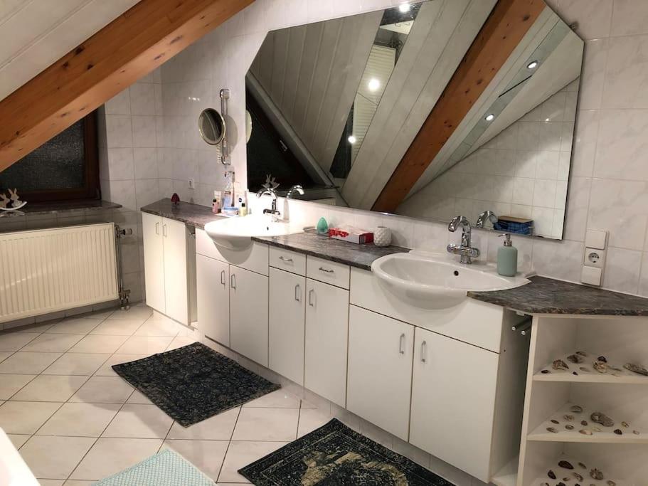 Große, helle Wohnung für bis zu 6 Personen