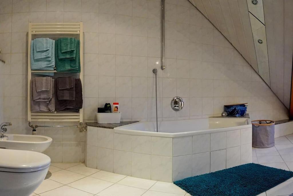 Große, helle Wohnung für bis zu 6 Personen