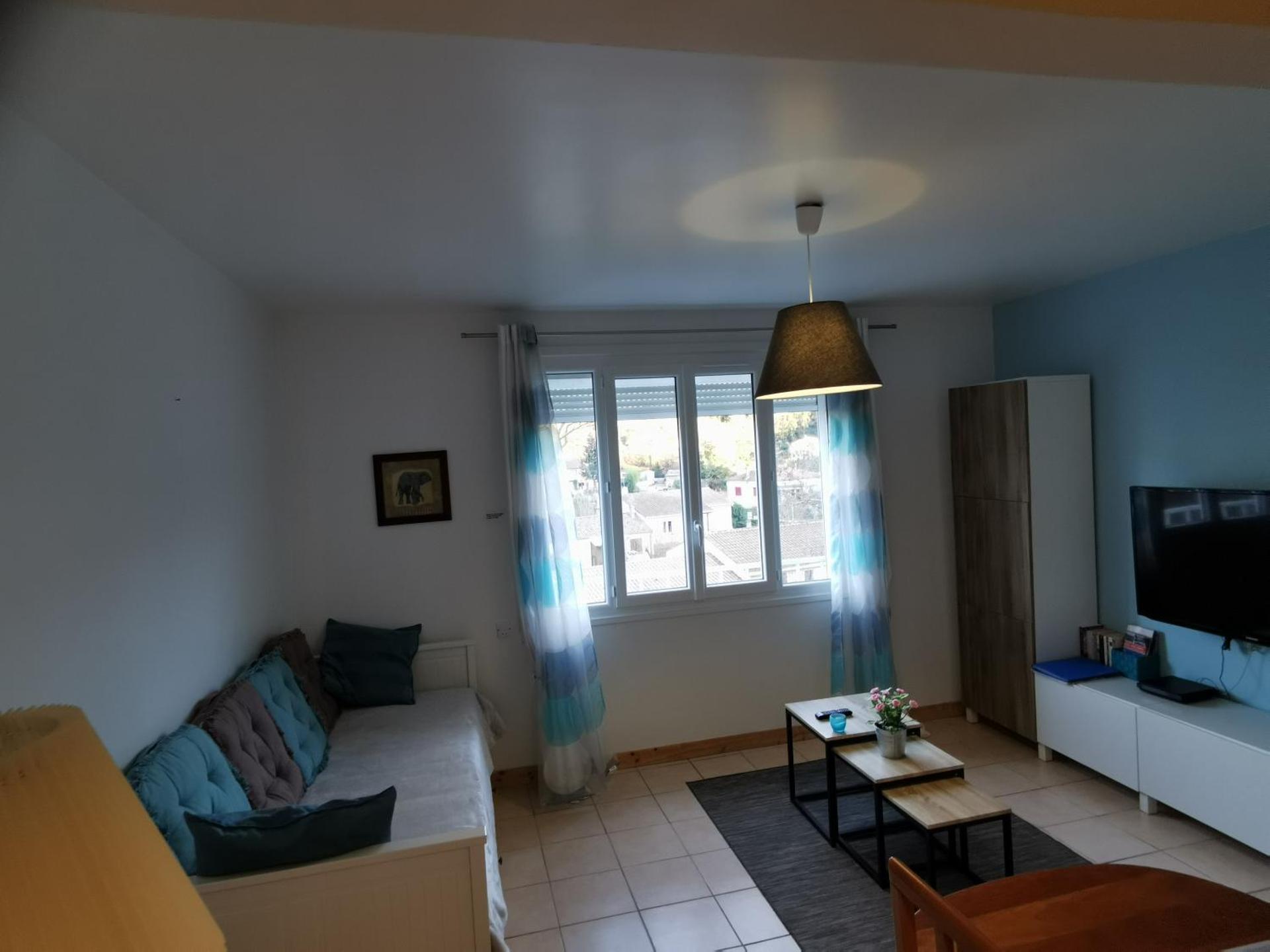 STUDIO 2 étoiles Rénové Proche des THERMES