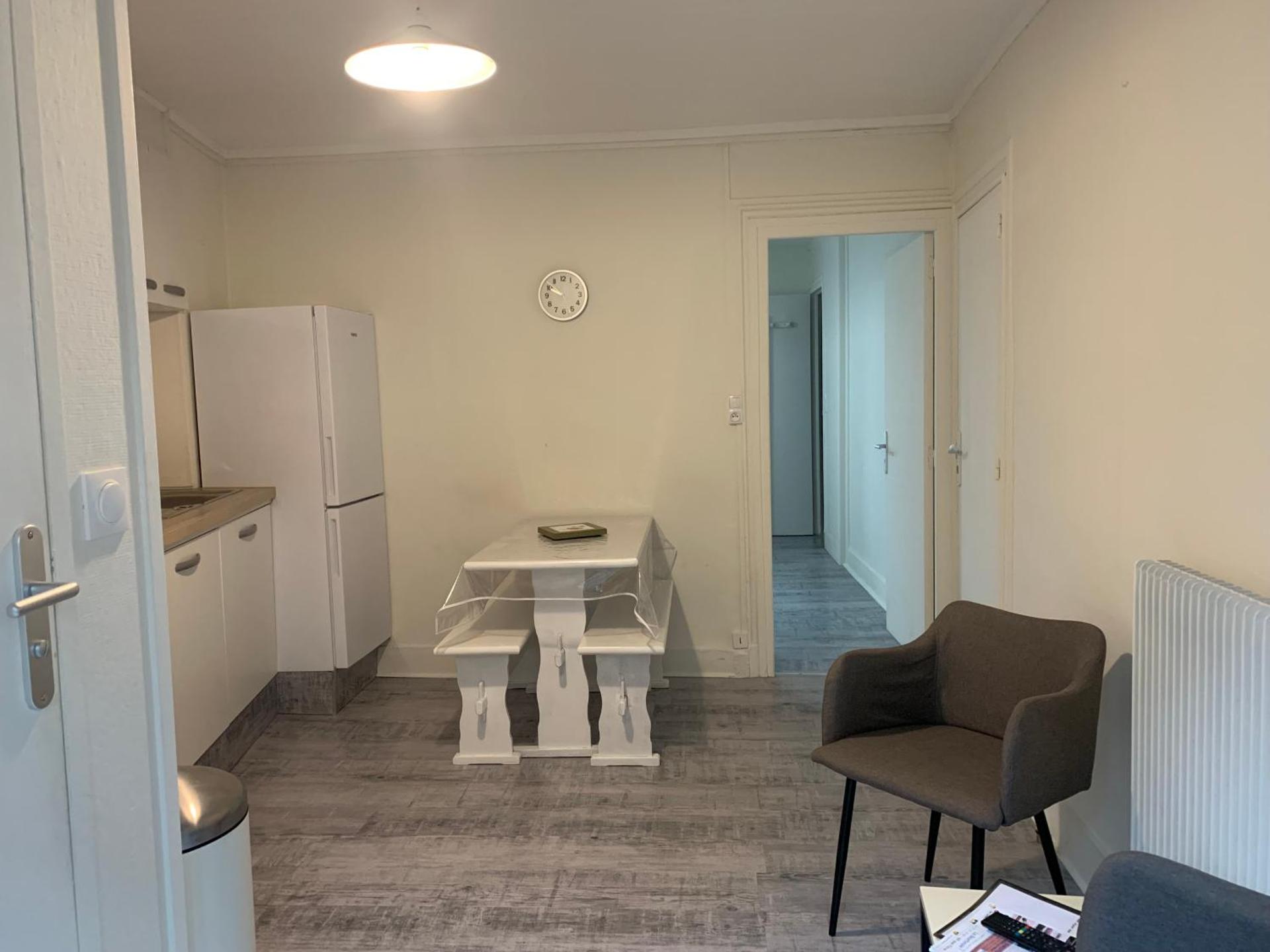 Appartement 4 personnes, 1 chambre, terrasse, Wifi, proche du centre