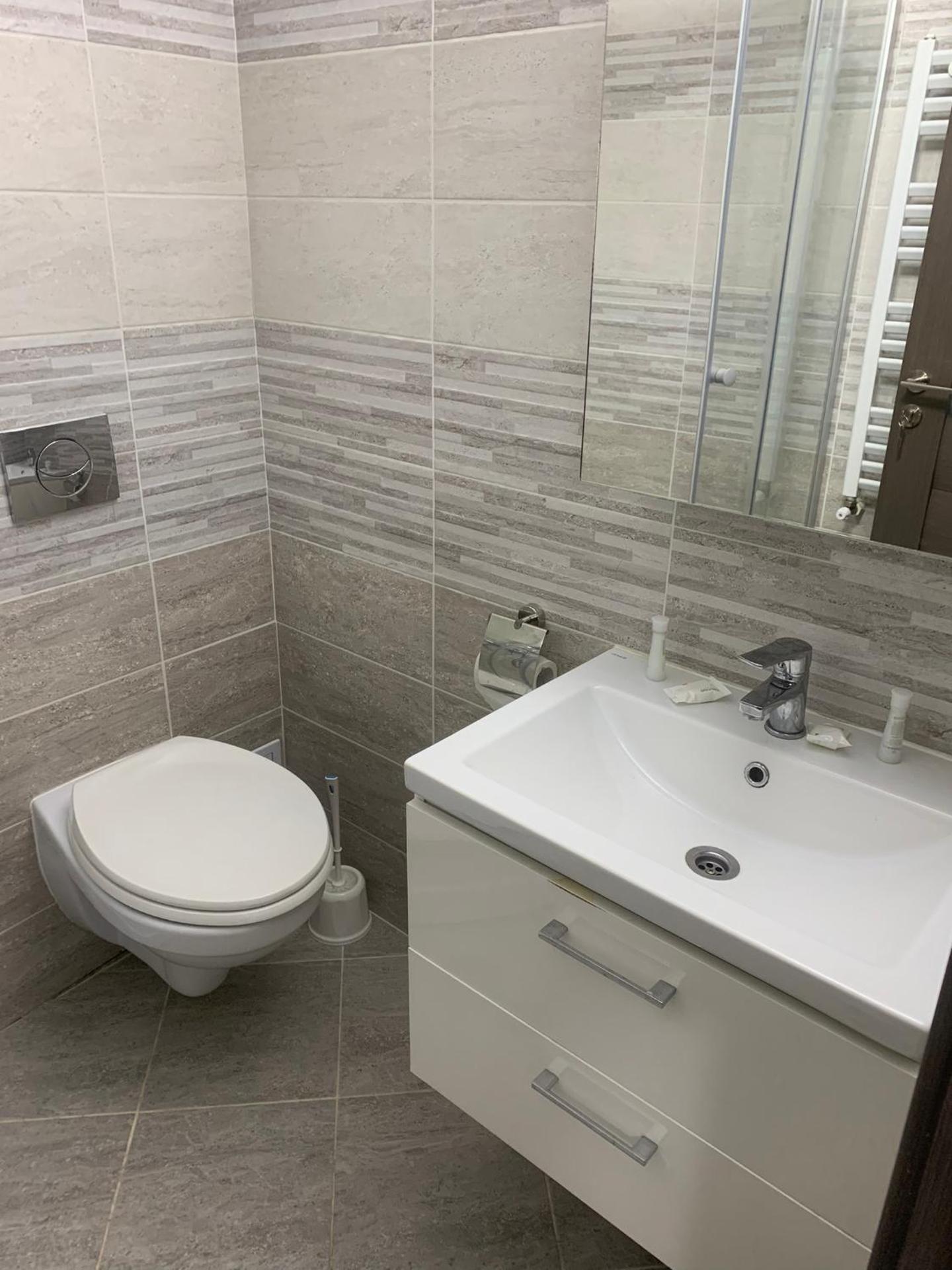 Cazare bloc nou ultracentral