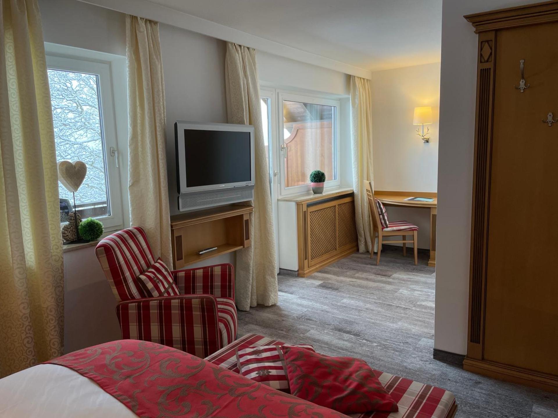 Photo of the whole room