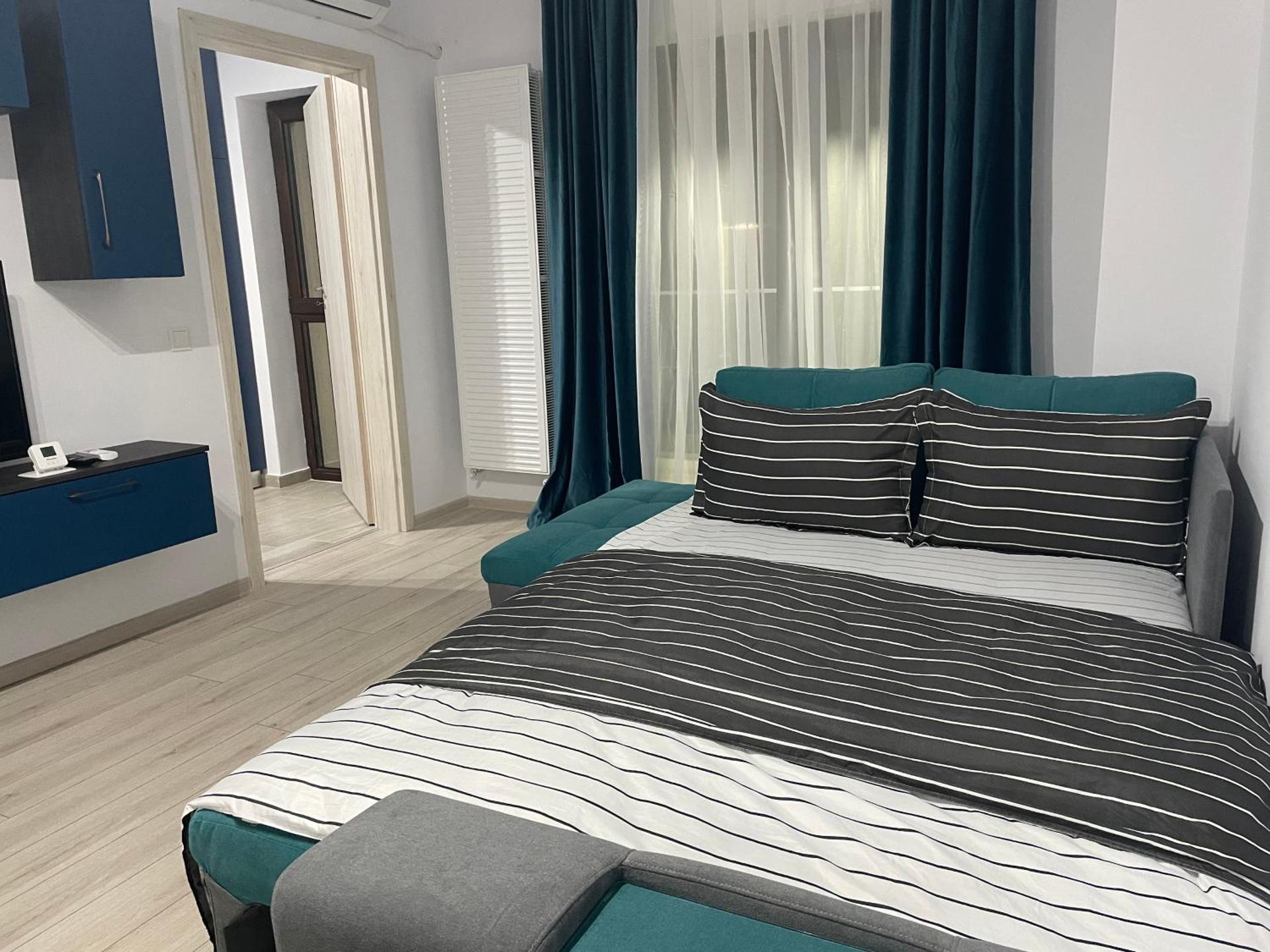 Moghioros Park Residence DUM4