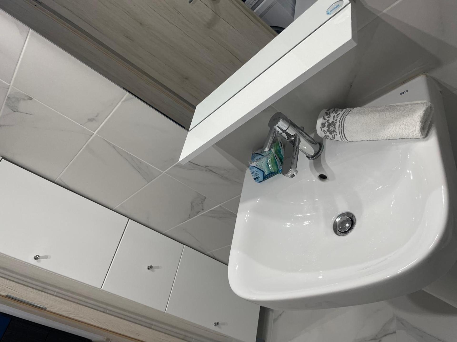 Moghioros Park Residence DUM4