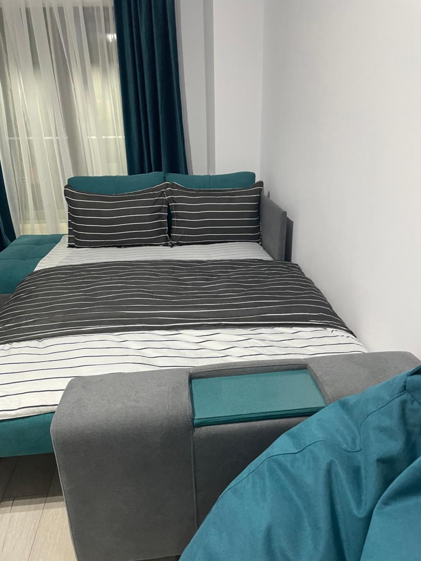 Moghioros Park Residence DUM4