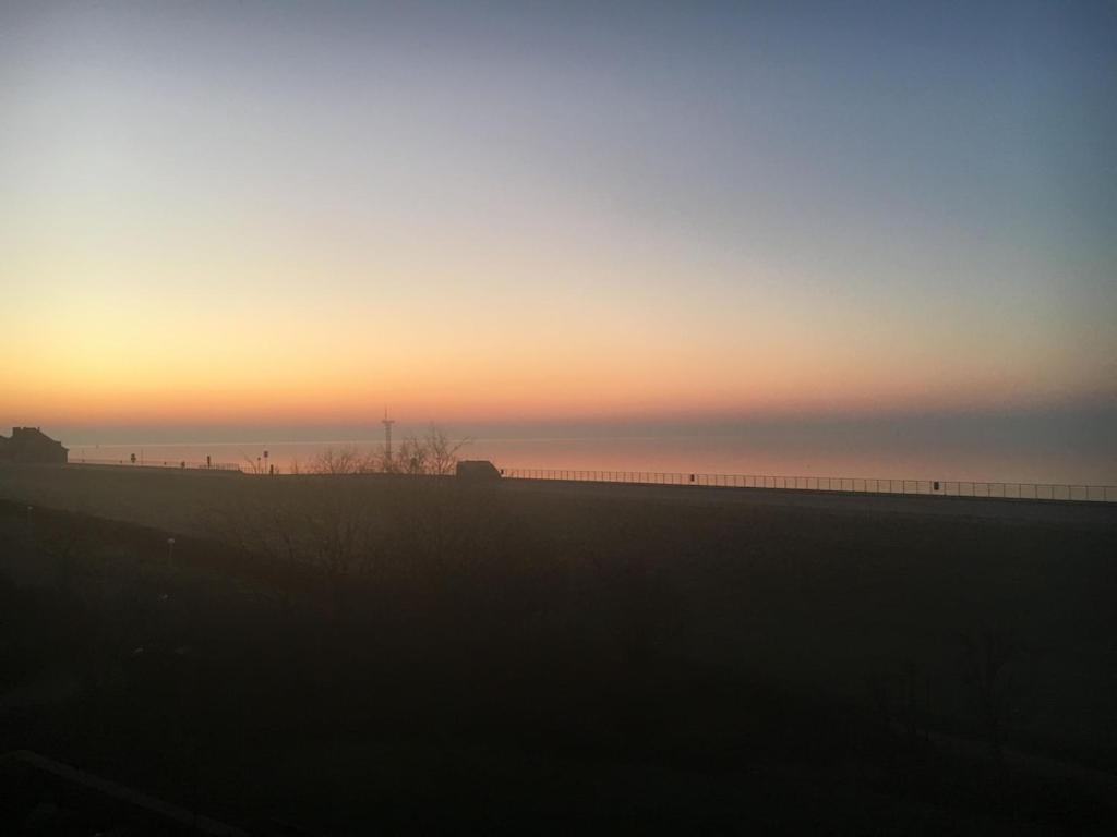 Schönes Feriendomizil mit Meerblick Südstrand Nähe Fliegerdeich in Wilhelmshaven