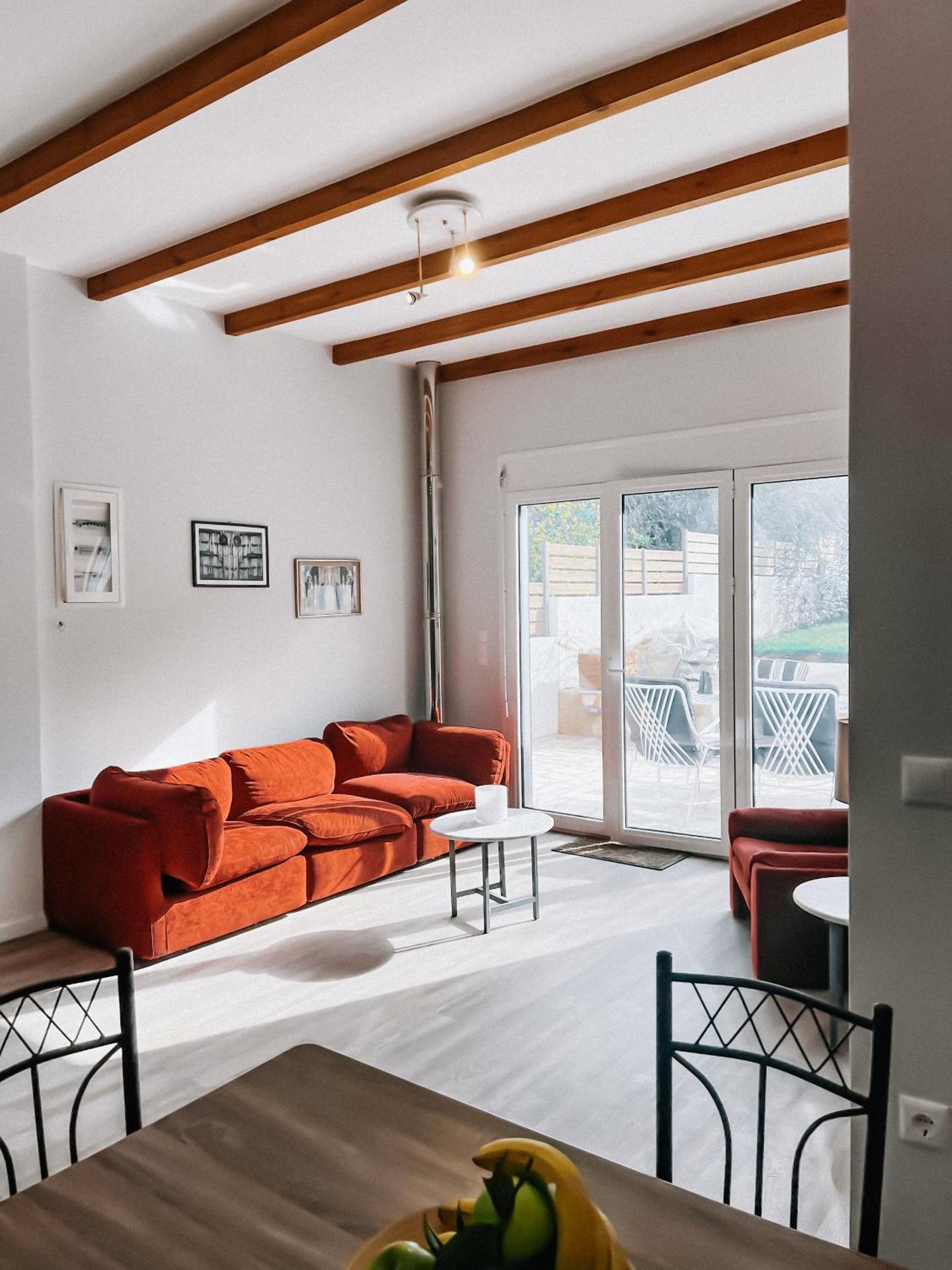 Apartment with Garden View